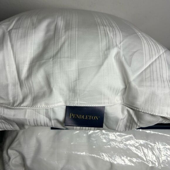Pendleton Standard / Queen Pillows Hypoallergenic Down Alternative 2 Pk $120 - Picture 4 of 5